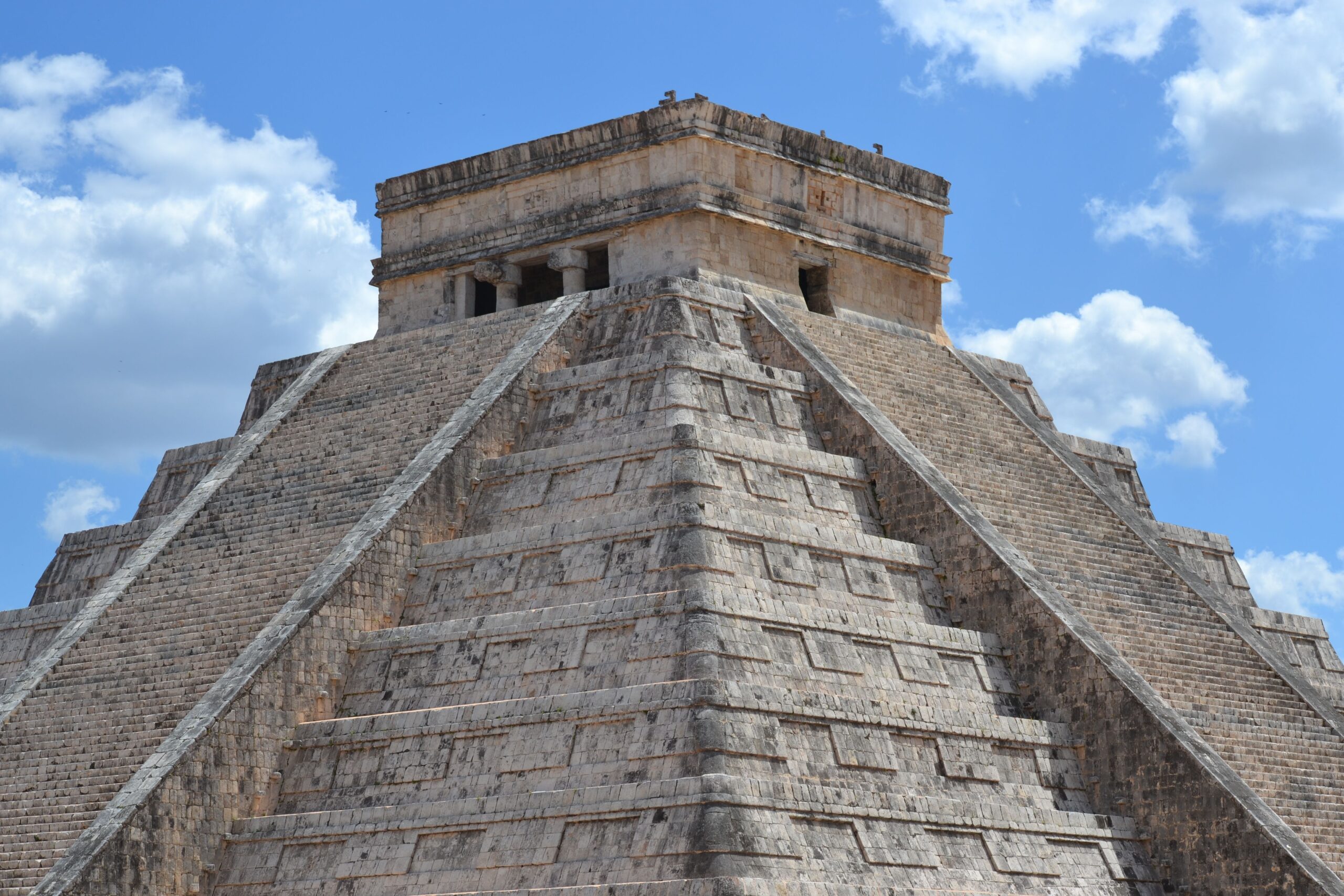 América